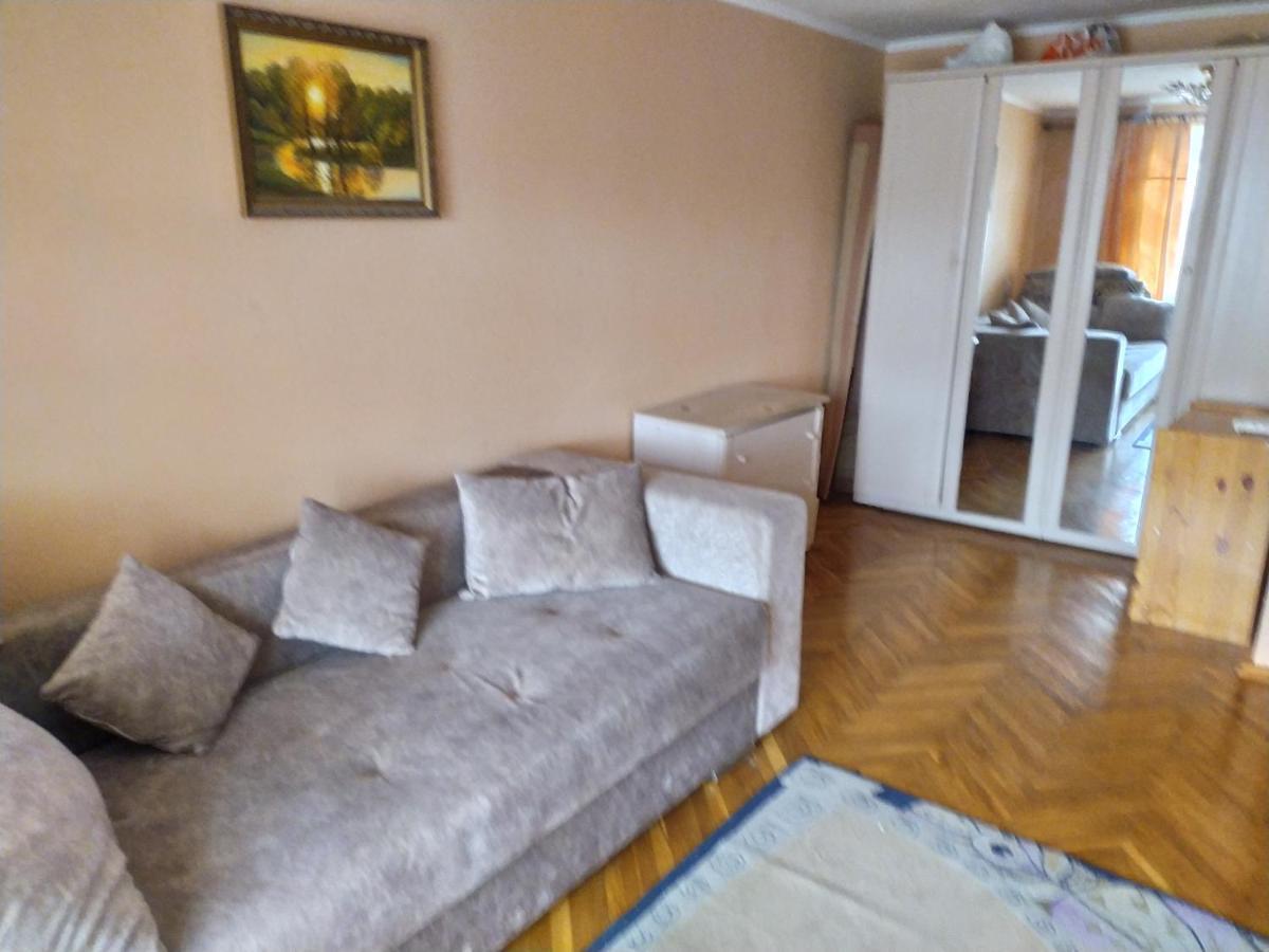 Apartment on Oktyabrskaya 105 Bobruisk Dış mekan fotoğraf
